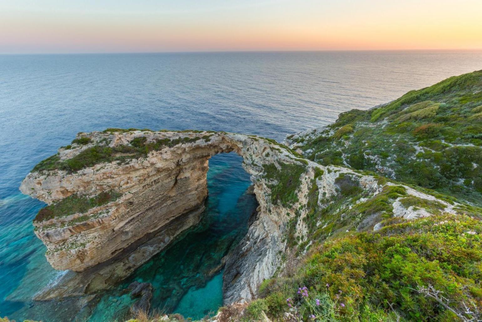 Thanasis Dalietátika Esterno foto